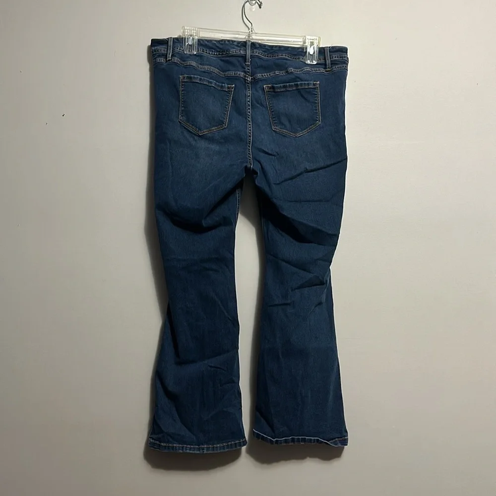 Torrid Luxe Slim Boot Super stretch Women's Blue Jeans size 20 - Picture 3 of 4